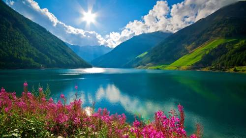 Pond Montain Cloud Wide