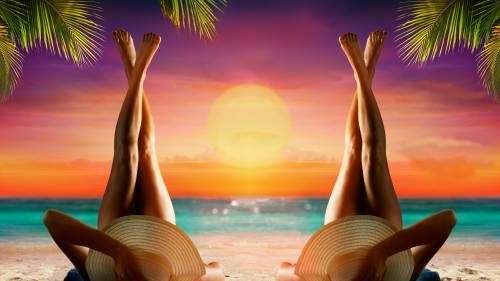 De Pernas Para Alto Na Praia