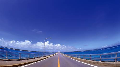 Estrada Sobre a Ponte